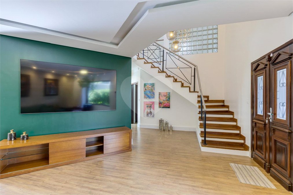 Casa à venda com 4 quartos, sendo 2 suítes, em Interlagos, São Paulo, SP