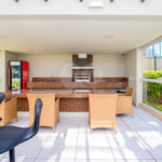 Apartamento de 127 m² em andar alto, com vista livre, 3 suítes planejadas, sacada gourmet envidraçada, 2 vagas e lazer completo, próximo ao Shopping Golden Square e à Avenida Kennedy.