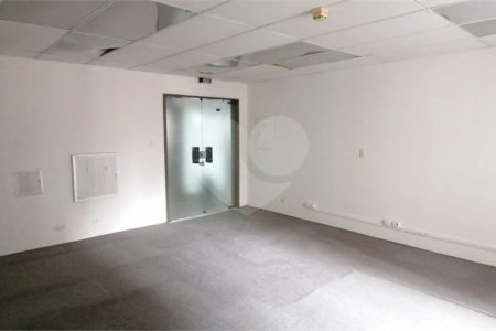 Sala comercial à venda em Higienópolis com 170 m2