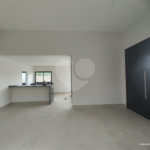 Casa exclusiva em Atibaia de alto padrão com 3 suítes, piscina, espaço gourmet, condomínio fechado, aceita financiamento