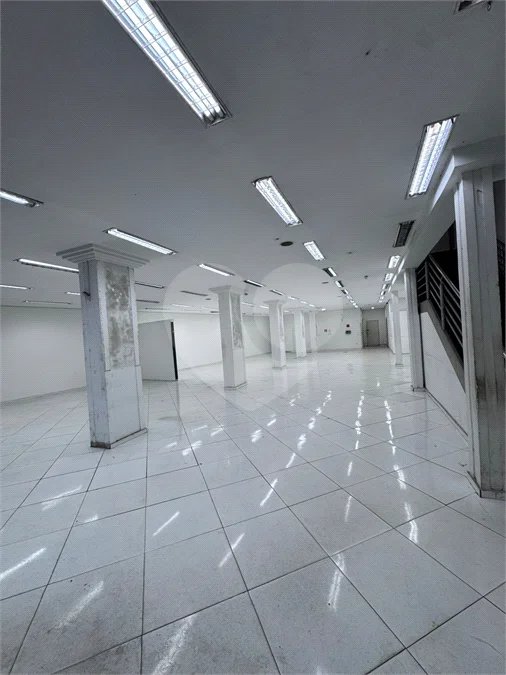 PRÉDIO COMERCIAL DE 944 M² PARA LOCAÇÃO | LOCALIZAÇÃO ESTRATÉGICA, GRANDE VISIBILIDADE E EXCELENTE POTENCIAL COMERCIAL