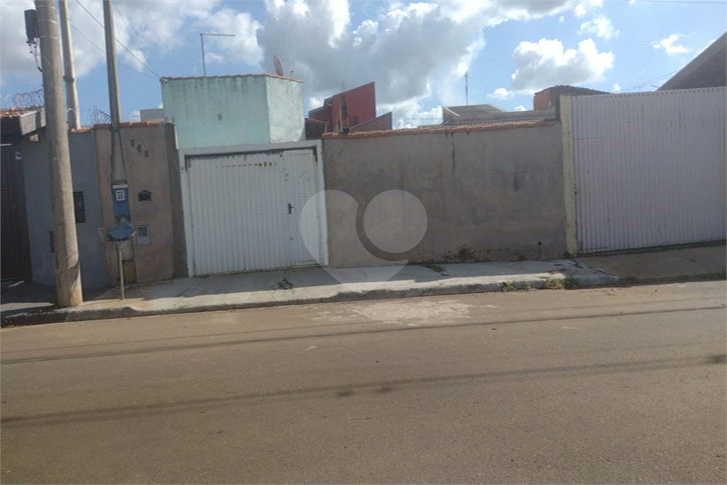 Casa no Jardim Embaré 2 dormitórios 250m@ de terreno