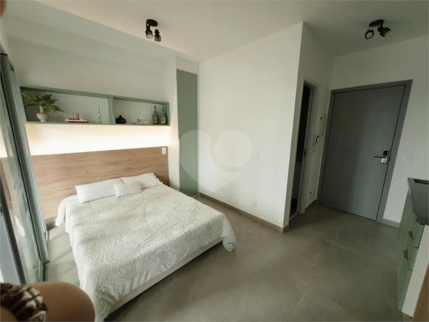 Novíssimo Studio de 27m na Chácara Klabin a venda, com lazer completo em excelente localização, a 500m do metro. Mobiliado, ótimo para moradia ou para aluguel (Airbnb)
