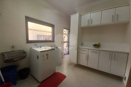 Linda casa com piscina localizada no melhor condomínio de Hortolândia - Green Park.