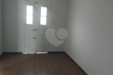 Casa térrea a venda no centro de São Carlos com 3 quartos