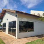 Linda Casa 3 dormitórios com piscina - R$ 950.000,00