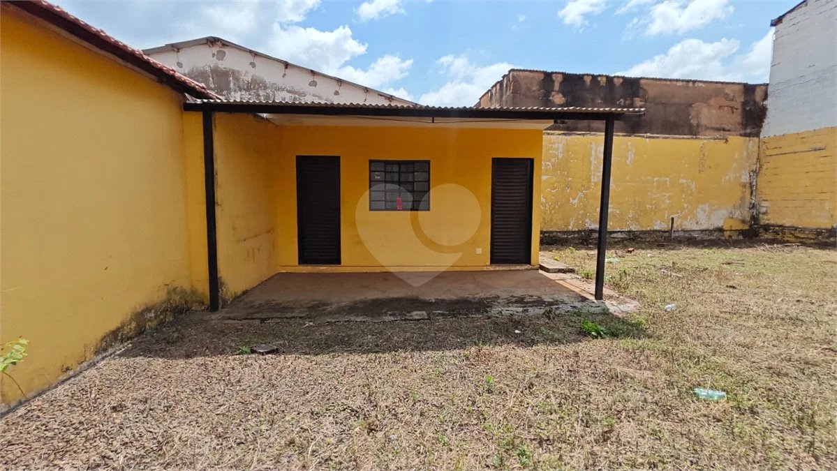 Oportunidade Única: Lote Comercial Estratégico de 463 m² Próximo ao Centro – Ideal para o Seu Negócio!