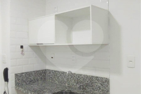 Apartamento tipo Studio em frente ao Metrô Brás - Centro - São Paulo - SP