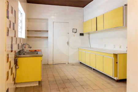 Casa térrea com 3 quartos sendo 1 suíte 2 vagas á venda em Alto da Boa Vista, São Paulo - SP