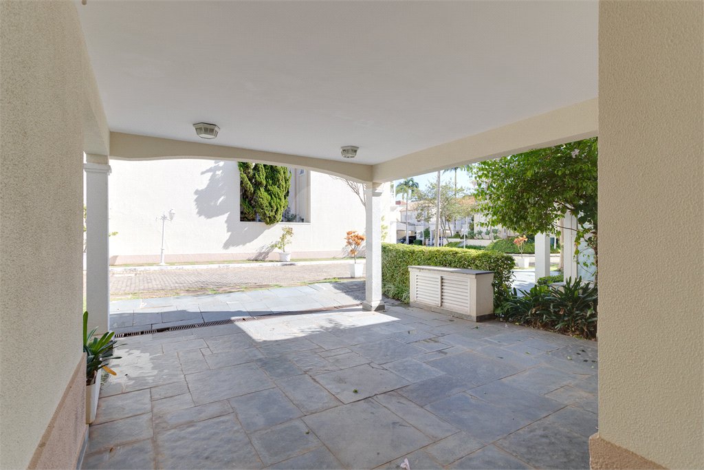 Casa à venda com 4 quartos, sendo 2 suítes, no condomínio Villa Franz Schubert, São Paulo - SP