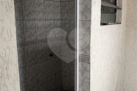 Sobrado à venda com 212 m², 2 quartos (suítes), 3 banheiros e 2 vagas de garagem, em São Caetano do Sul