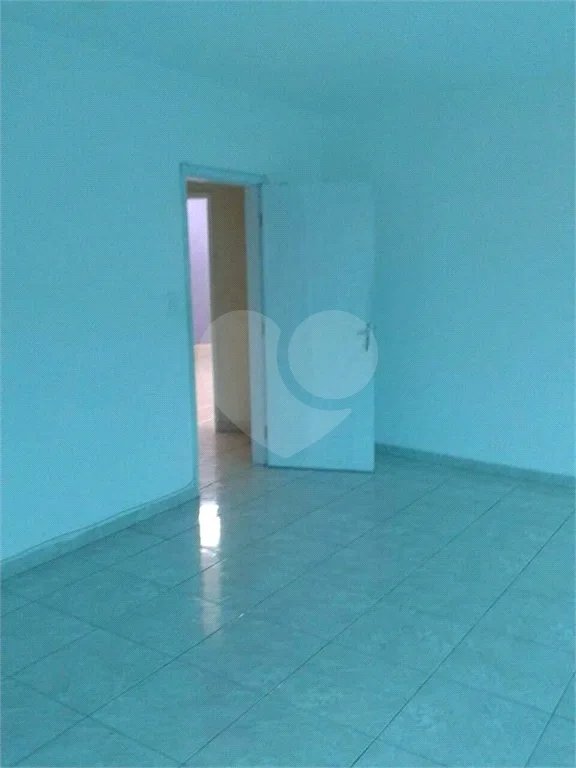 Prédio comercial com 724m² , 8 banheiros e 5 vagas de garagem , à venda na Vila Formosa.