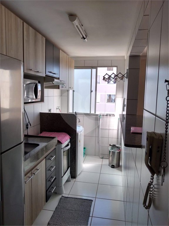 Apartamento com 2 dormitórios