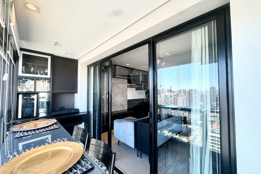 Último Andar | Estação Gabriele | 38 m² | Mobiliado | Campo Belo