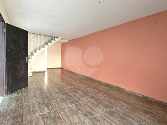 Sobrado à venda com 3 quartos em Granja Julieta, São Paulo, SP