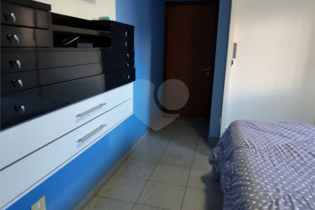 Casa à venda com 3 quartos, sendo 1 suíte, em Jardim Santa Clara, Guarulhos, SP