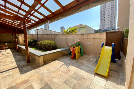 Apartamento à venda com 3 quartos, sendo 1 suíte,  em Saúde, São Paulo, SP