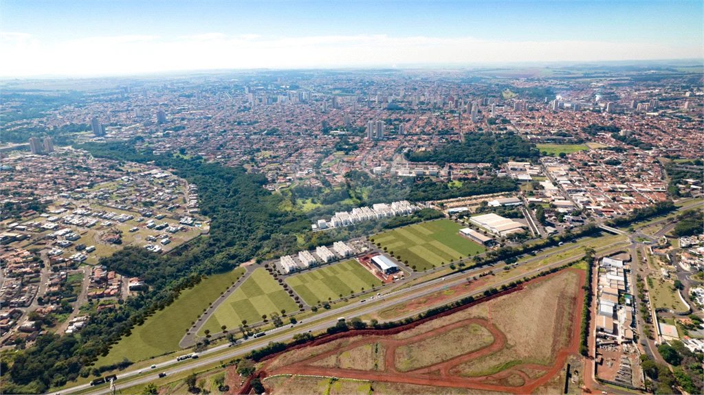 Terreno à venda em Jardim Quitandinha, Araraquara, SP