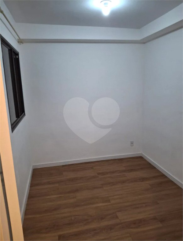 Apartamento à venda com 2 quartos em Parque Maria Helena, São Paulo, SP
