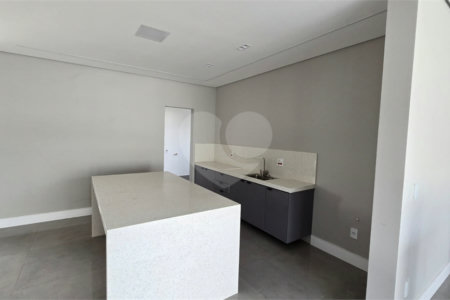 Casa à venda ou para alugar com 5 quartos, sendo 4 suítes,  no condomínio Equilibrium, Atibaia - SP