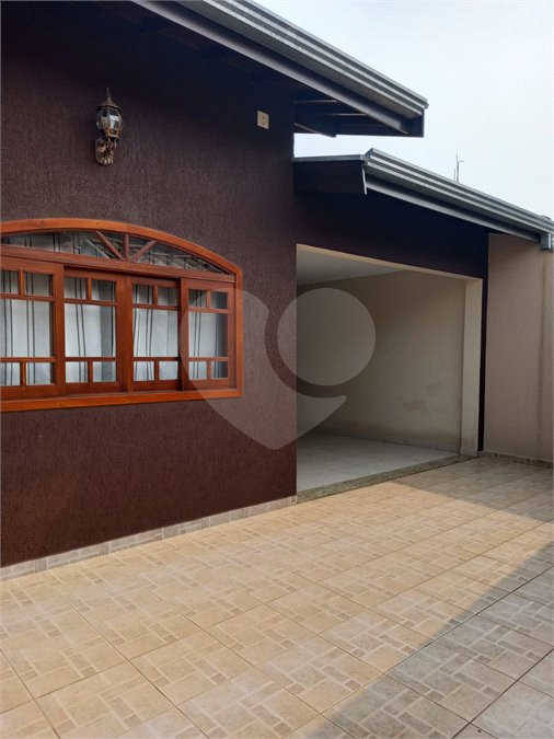 Casa à venda com 3 quartos, sendo 1 suíte, em Bosque, Vinhedo, SP