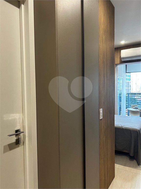 Apartamento à venda com 1 quarto em Jardim das Acácias, São Paulo, SP