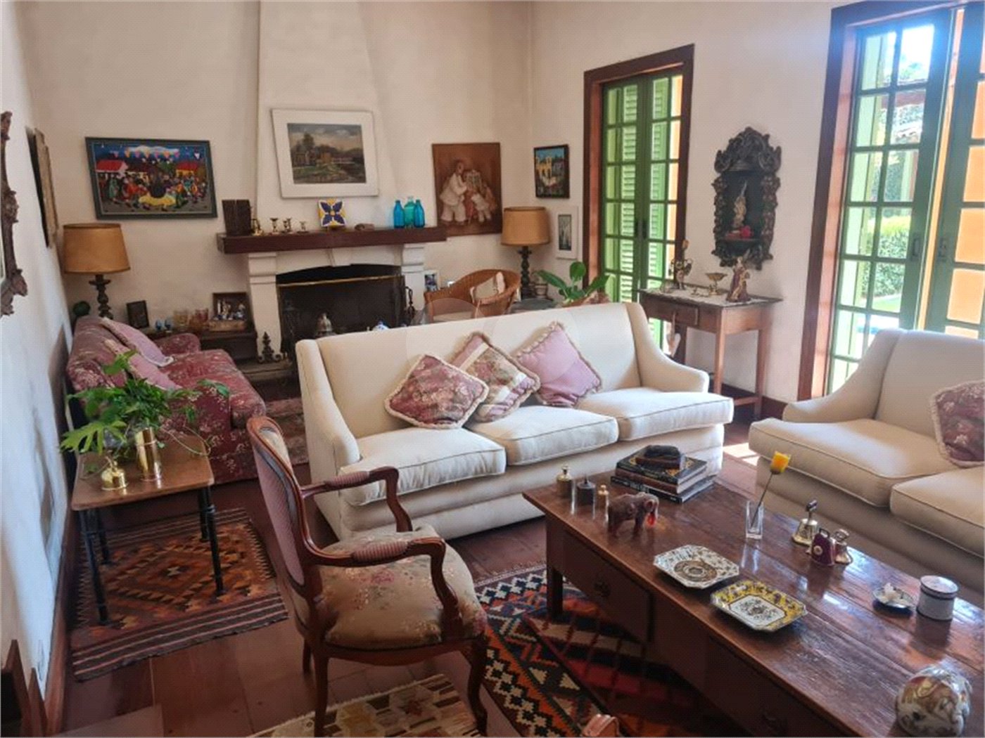 Casa à venda com 5 quartos, sendo 2 suítes,  em Jardim Morumbi, São Paulo, SP