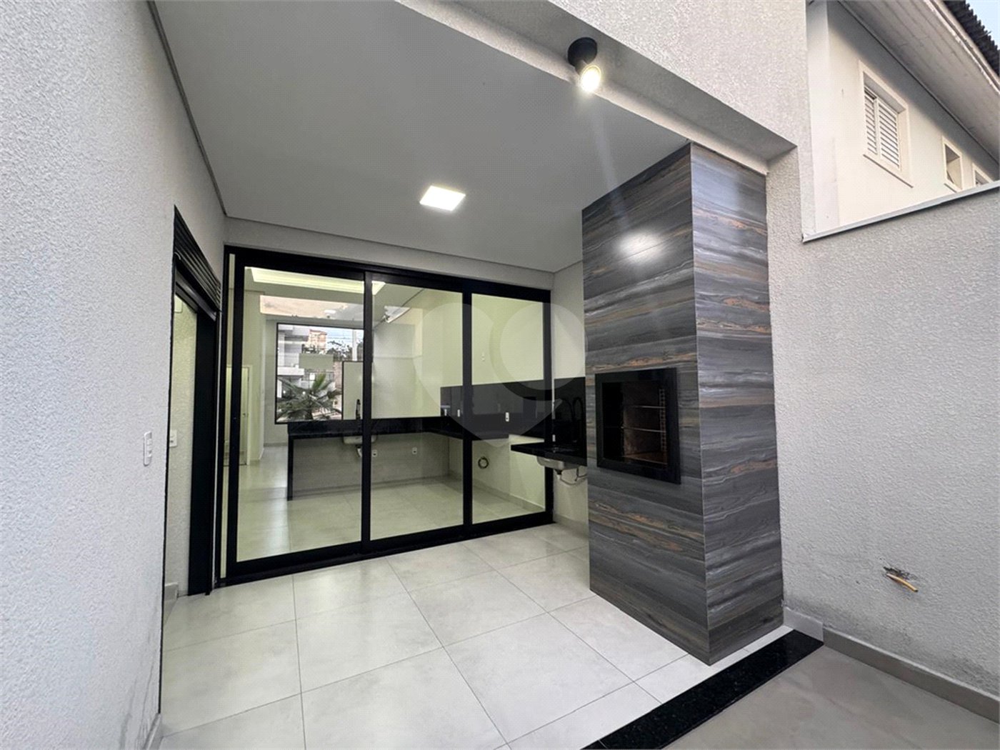 Casa à venda com 3 quartos, sendo 2 suítes,  no condomínio Jardim Golden Park Residencial, Sorocaba - SP