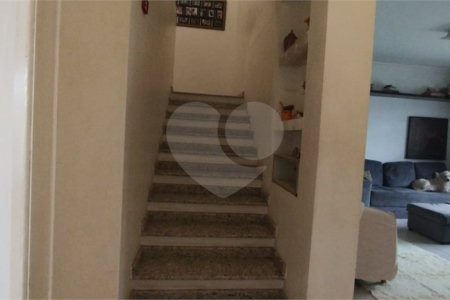 Casa à venda com 4 quartos, sendo 1 suíte, em Jardim Guadalajara, Sorocaba, SP