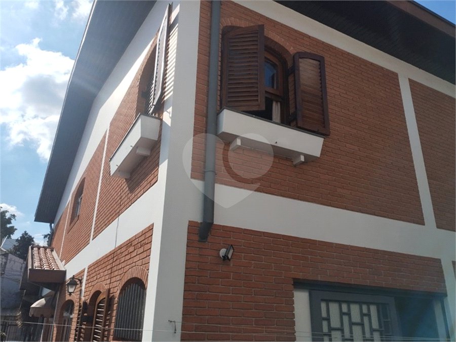 Sobrado à venda com 4 quartos, sendo 1 suíte, em Tremembé, São Paulo, SP
