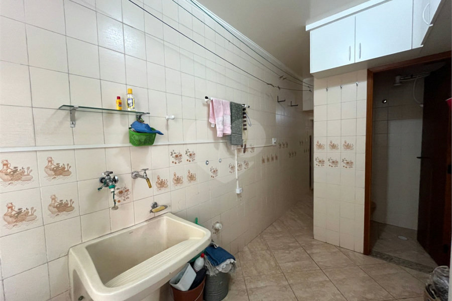 Sobrado à venda com 4 quartos, sendo 2 suítes, em Tremembé, São Paulo, SP