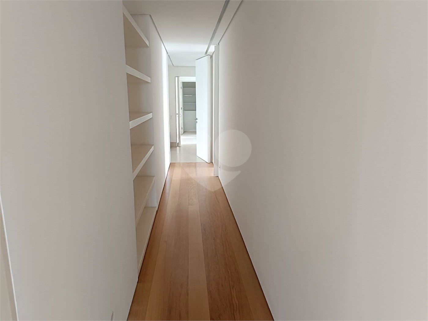 Apartamento à venda ou para alugar com 3 suítes em Pinheiros, São Paulo, SP