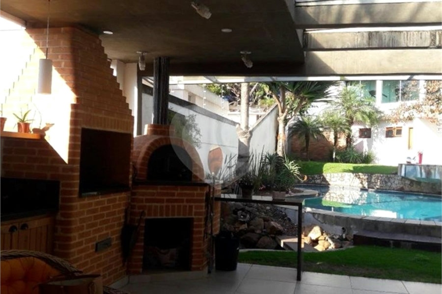 Sobrado à venda com 3 suítes em Tremembé, São Paulo, SP