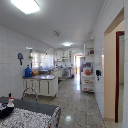 Casa à venda com 4 quartos, sendo 2 suítes, no condomínio Eco Clube Vivendas do Lago, Sorocaba - SP