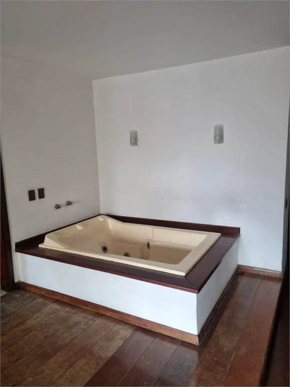 Casa à venda com 4 quartos, sendo 1 suíte, em Jardim Lídia, São Paulo, SP