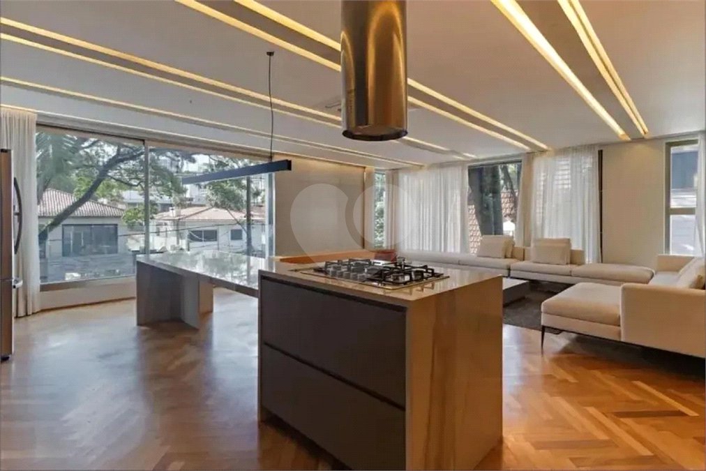 Casa à venda ou para alugar com 2 suítes no condomínio Praça Gabriel, São Paulo - SP