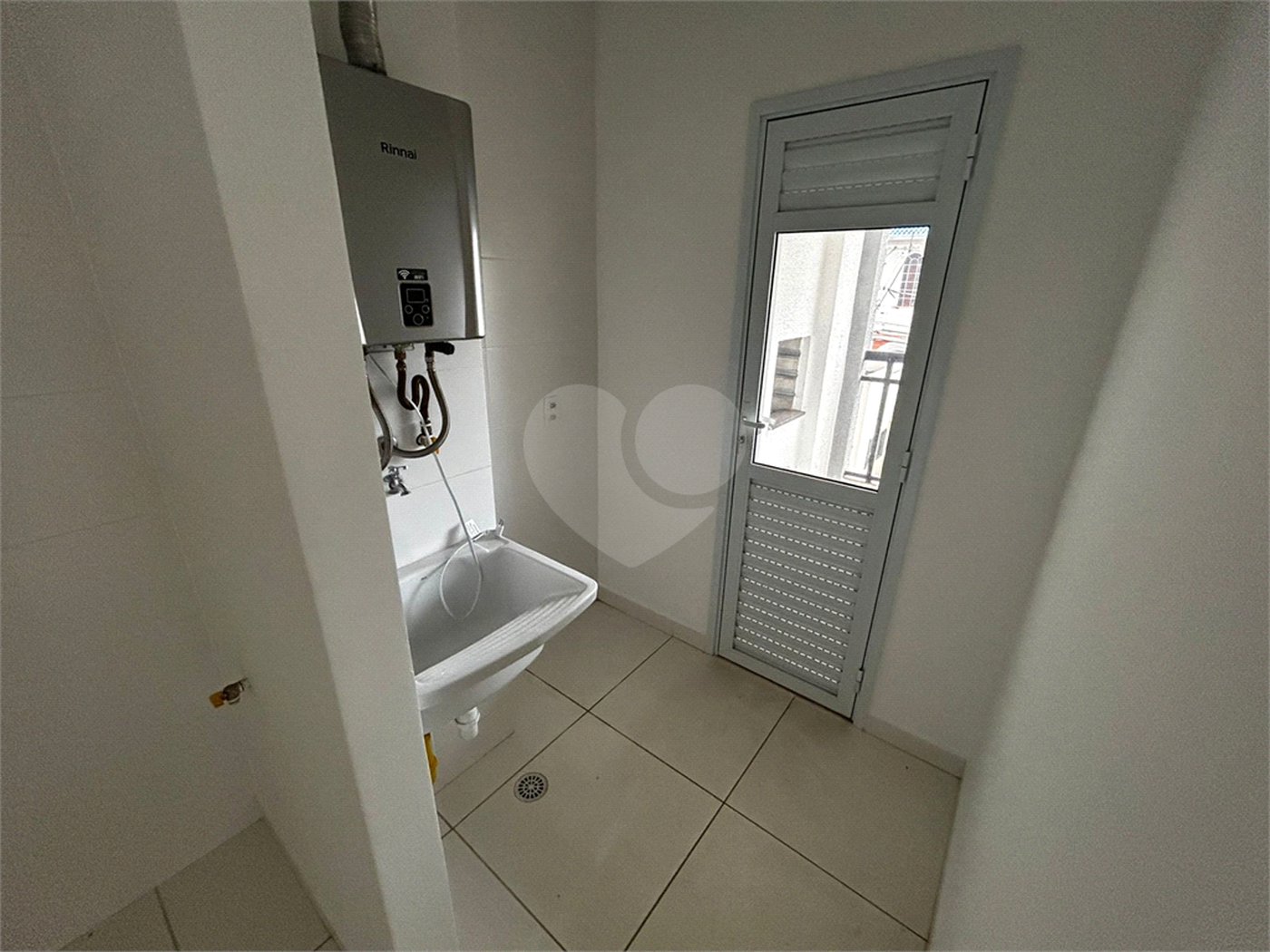 Apartamento à venda com 2 quartos, sendo 1 suíte,  em Vila Aparecida, Itapetininga, SP