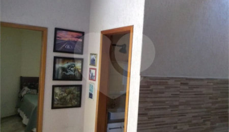 Casa à venda com 2 quartos, sendo 1 suíte,  em Bosque dos Eucaliptos, São José dos Campos, SP