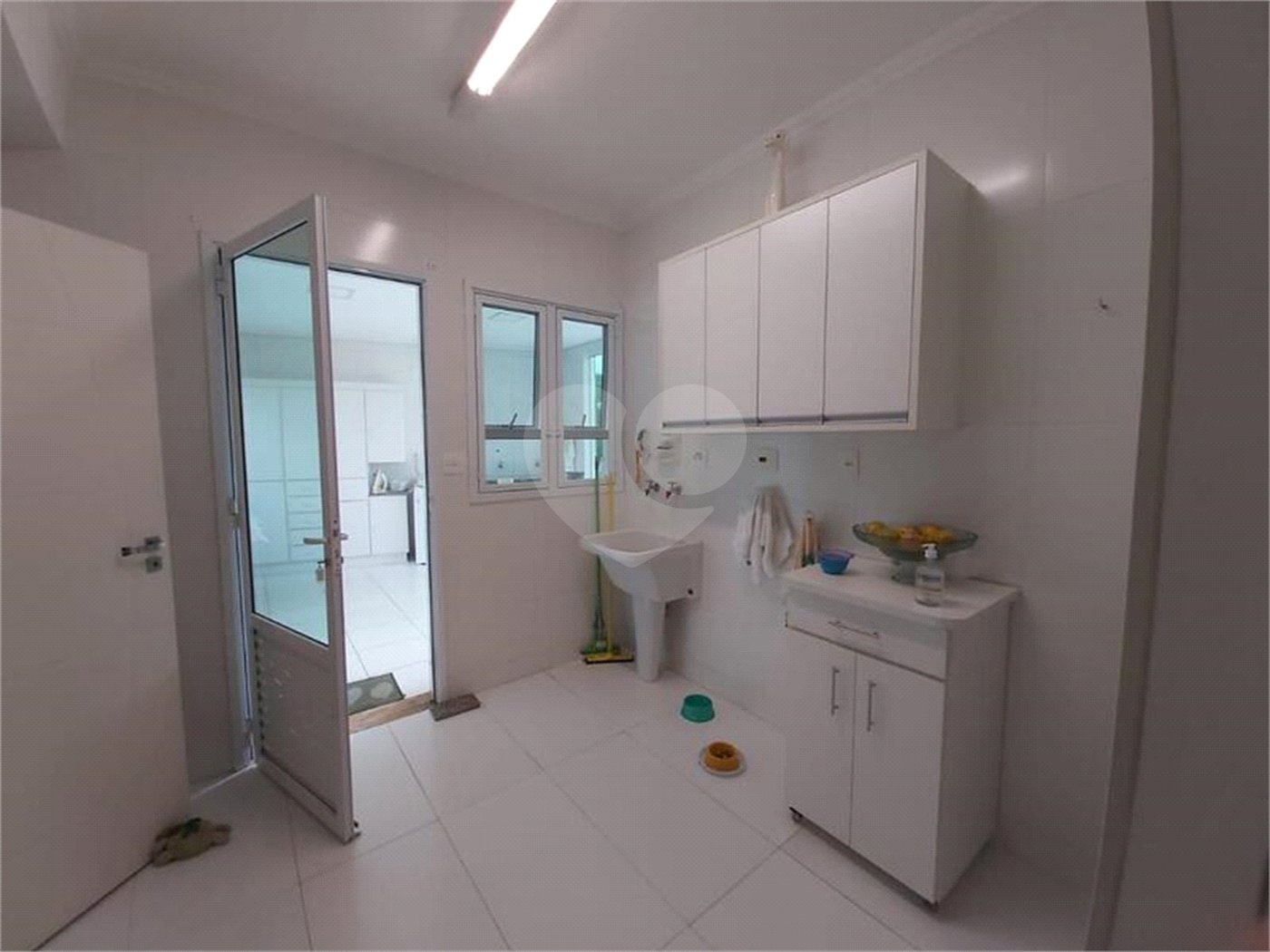 Casa à venda com 4 suítes no condomínio Aldeia da Serrinha, Sorocaba - SP