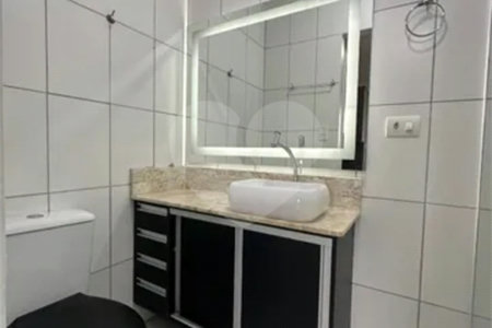 Apartamento à venda com 2 quartos, sendo 1 suíte, em Jardim Califórnia, Jacareí, SP