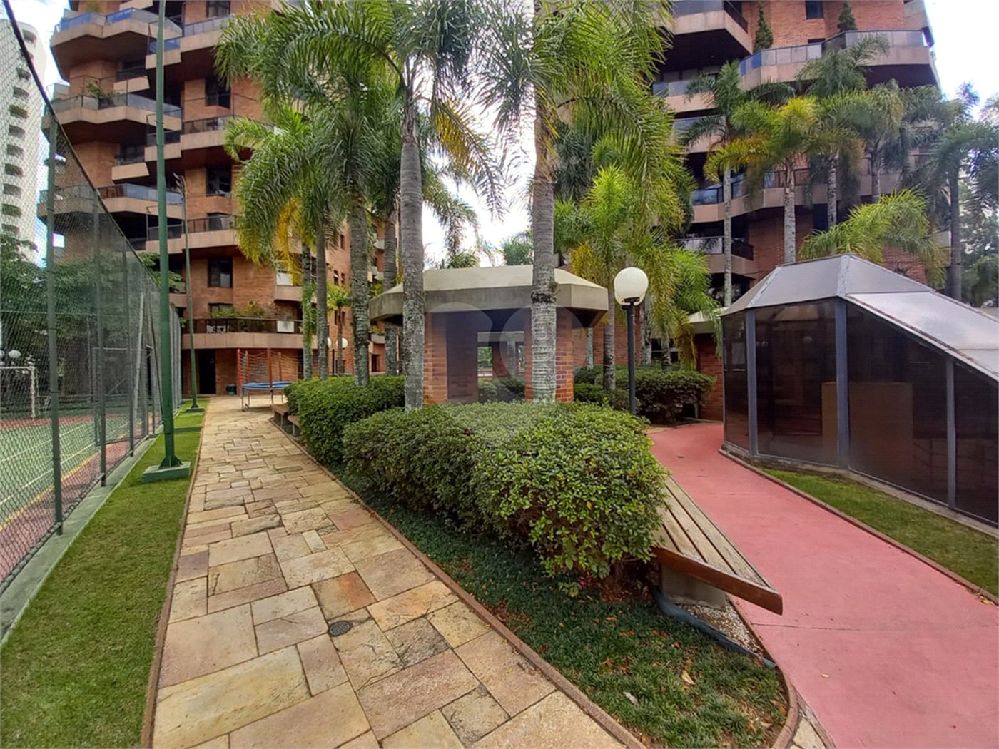 Apartamento à venda com 4 quartos, sendo 3 suítes, em Vila Andrade, São Paulo, SP