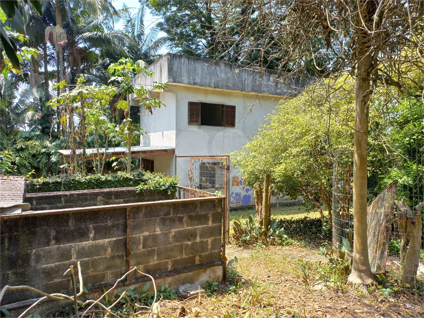 Terreno à venda com 2 quartos, sendo 1 suíte, em Jardim Floresta, São Paulo, SP