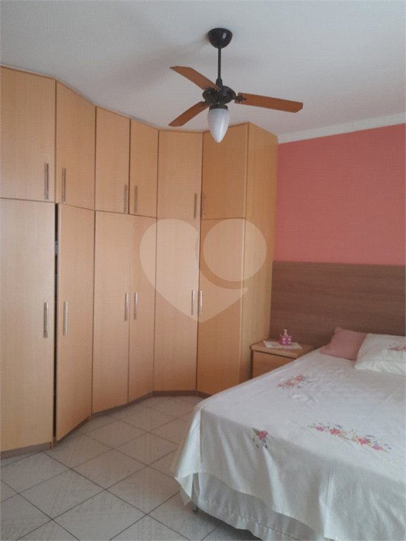 Sobrado à venda com 3 quartos em Vila Giordano, São Paulo, SP