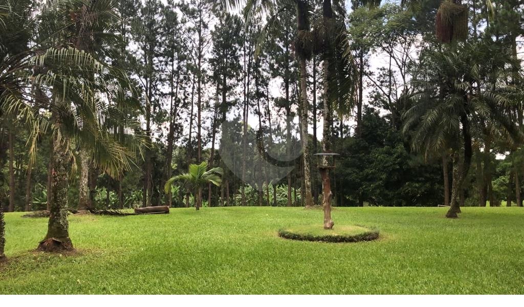 Chácara à venda com 5 quartos, sendo 2 suítes, em Taiaçupeba, Mogi das Cruzes, SP