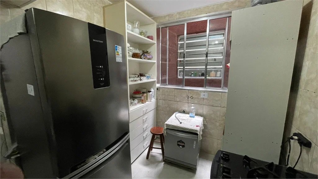 Sobrado à venda com 3 quartos em Jardim Laila, Embu das Artes, SP