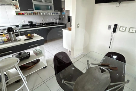Apartamento para alugar com 3 suítes em Brooklin Paulista, São Paulo, SP