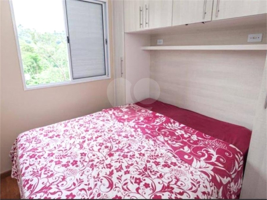 Apartamento à venda com 2 quartos em Jardim Ísis, Cotia, SP