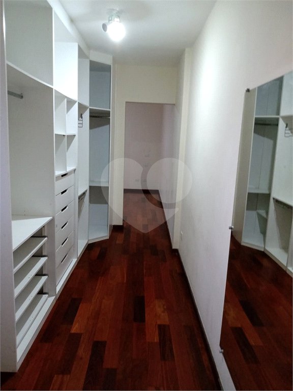 Casa à venda com 4 quartos, sendo 3 suítes, em Assunção, São Bernardo do Campo, SP