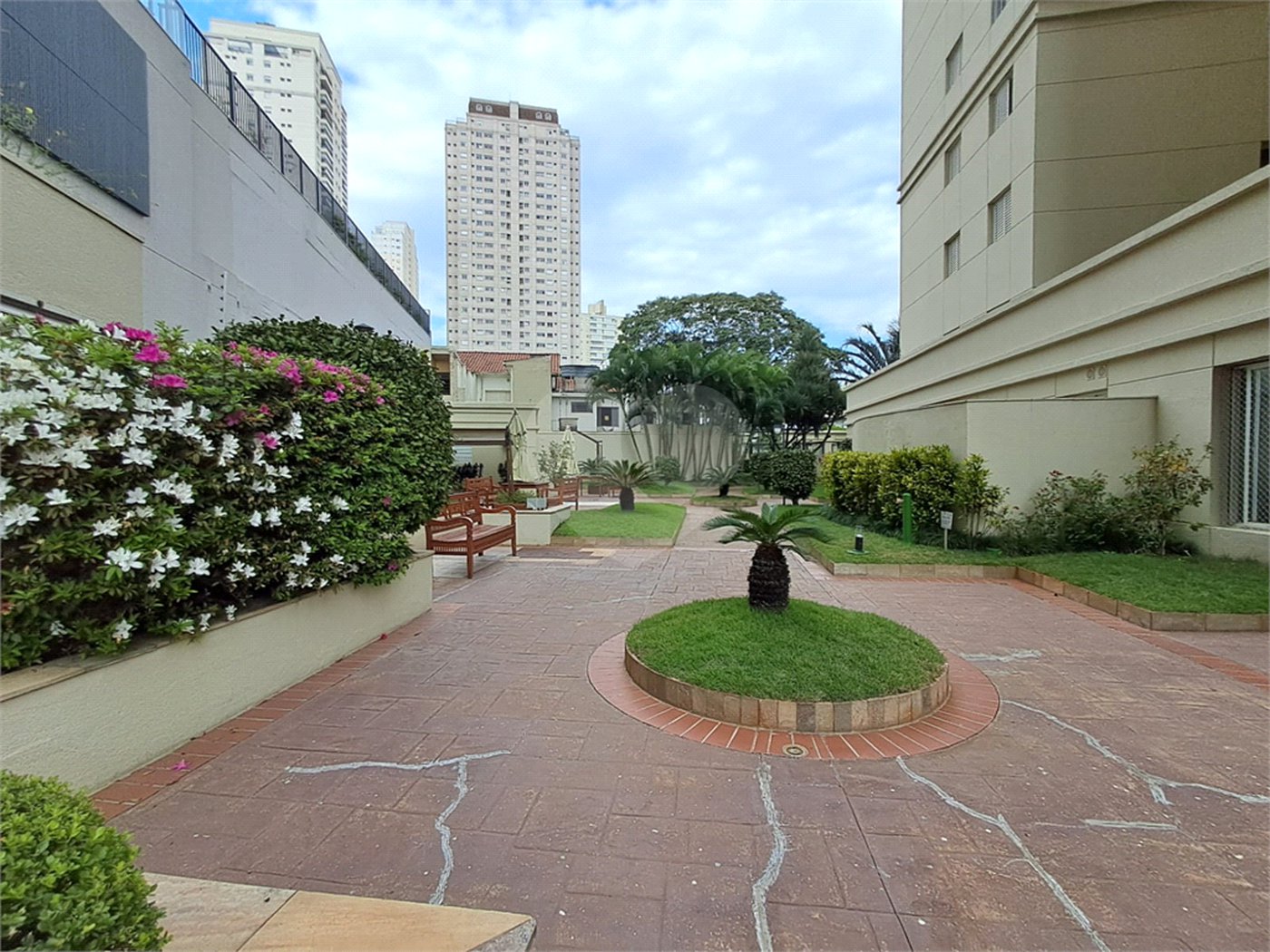 Apartamento à venda com 2 suítes em Vila Romana, São Paulo, SP