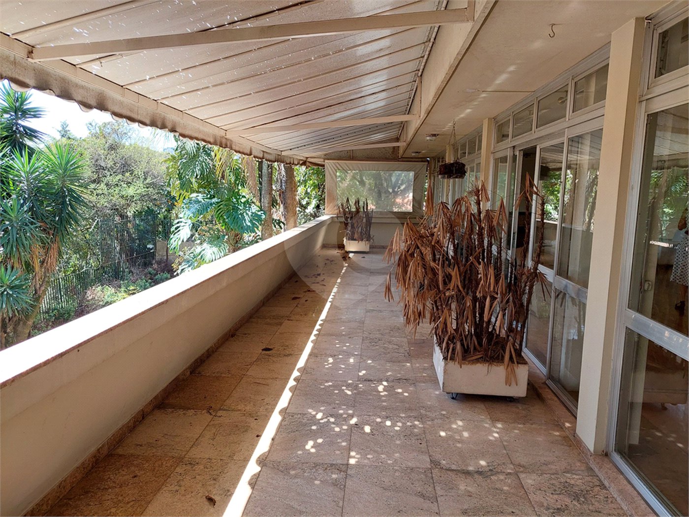 Casa à venda com 3 suítes em Jardim Leonor, São Paulo, SP